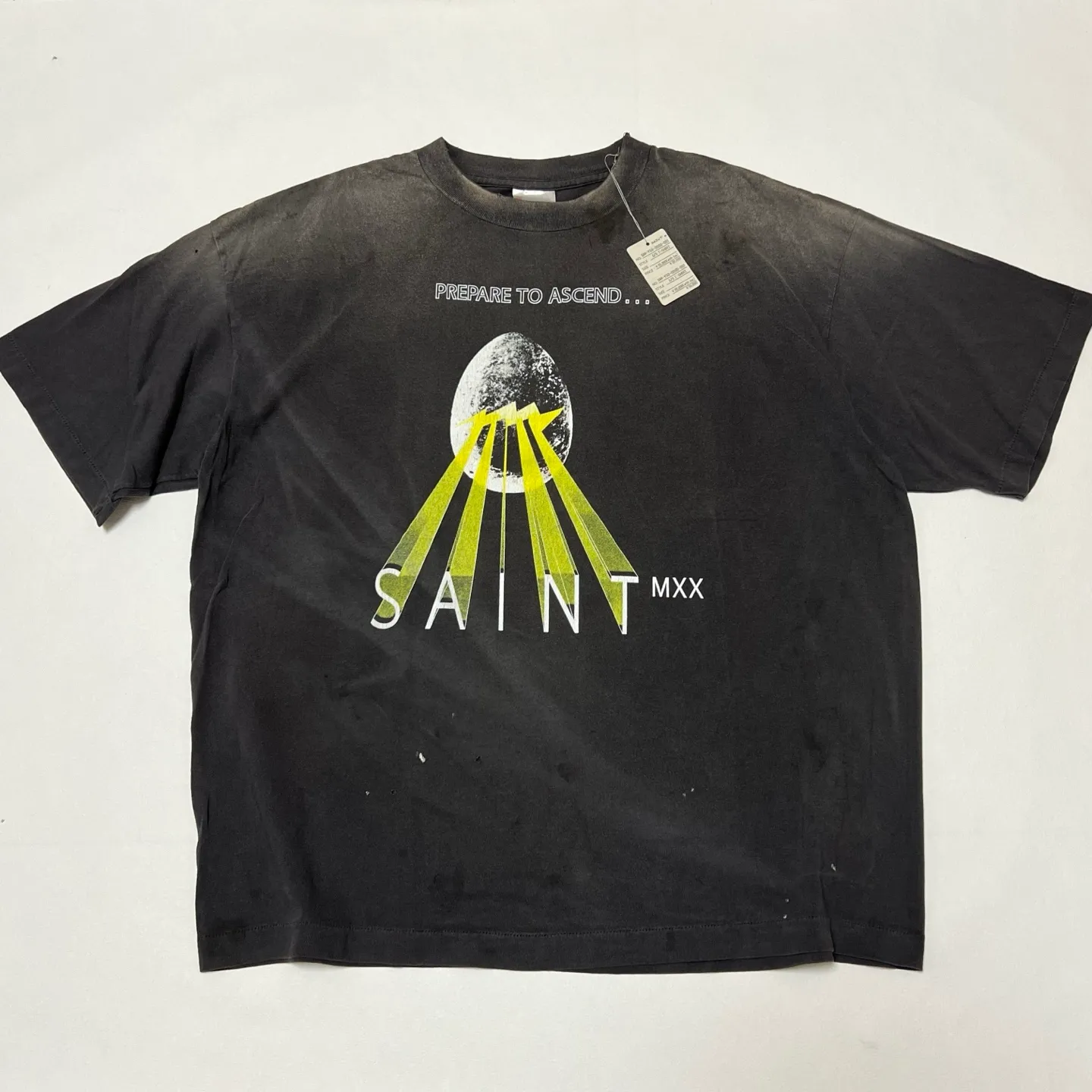 SAINT Mxxxxxx EGG SS TEE/BLK Broken egg shell/SAINT LOGO projection distressed retro short-sleeves Washed black S-XL Correct version Customized co-branded main mark/washed mark/cherub mark Tubular fabric Garment dyeing Rewashing water fading Destroying graffiti Simulating natural distressed effect Top-notch printing technology Washing treatment